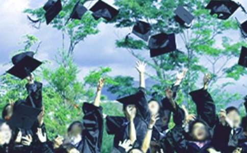 關(guān)于唯美畢業(yè)祝福語(通用70句)