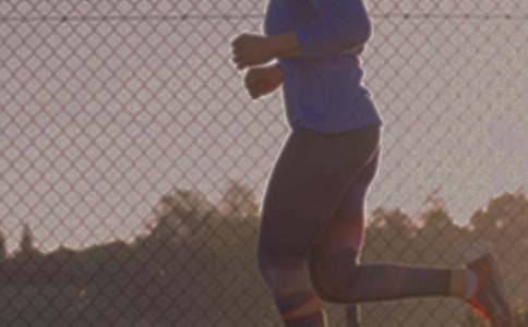 致長(zhǎng)跑運(yùn)動(dòng)員的廣播稿(13篇)