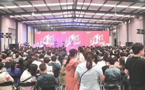 ���е�c�V����(3ƪ)