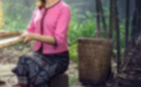 �DŮ���������