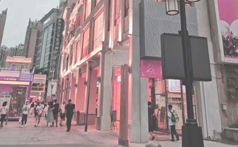 南昌秋水廣場(chǎng)導(dǎo)游詞