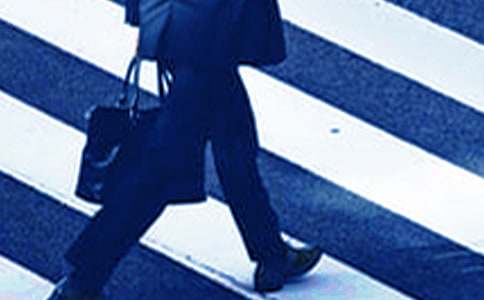 畢業(yè)生就業(yè)求職自薦信