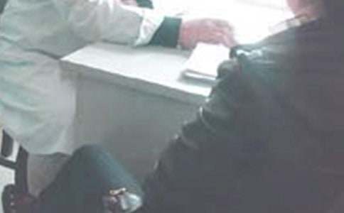 《學(xué)會(huì)看病》讀后感