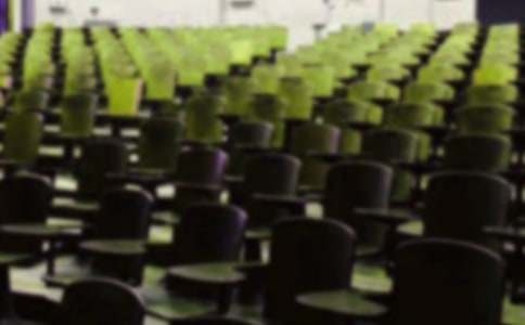 С�W�ж�ĸУ���v��R��4ƪ