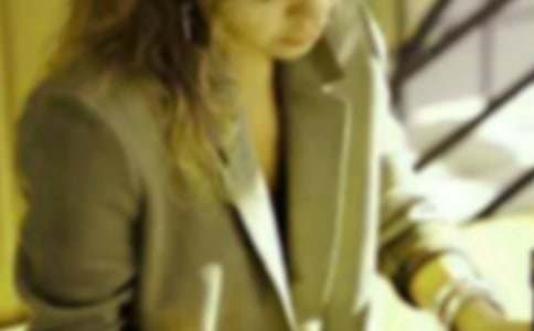 ����Ů�˄�(l��)־�Z�ͨ��9ƪ