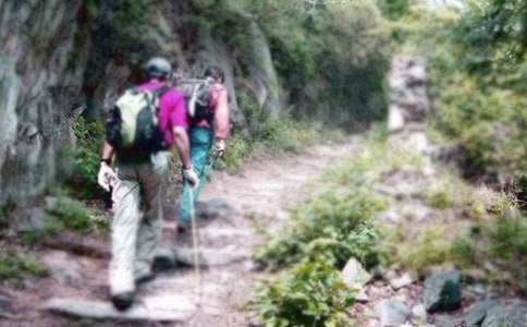 ��ɽ�߄���