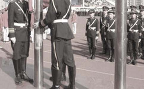 小學(xué)升國旗演講稿