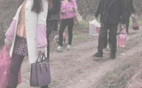 實(shí)用的探親請(qǐng)假條三篇