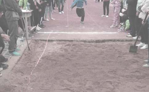 致跳遠(yuǎn)運(yùn)動員的廣播稿15篇