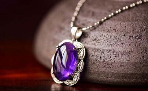 項(xiàng)鏈續(xù)寫(xiě)作文(精選5篇)