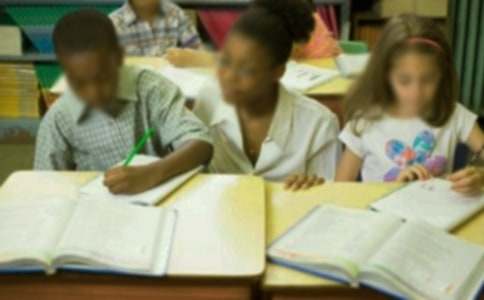 小學(xué)生的自我介紹(常用15篇)