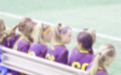 回憶小學(xué)生活寫(xiě)作文開(kāi)頭和結(jié)尾通用