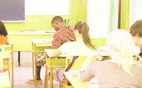 小學(xué)生交通安全廣播稿8篇