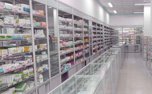 在藥店的實習(xí)報告3篇