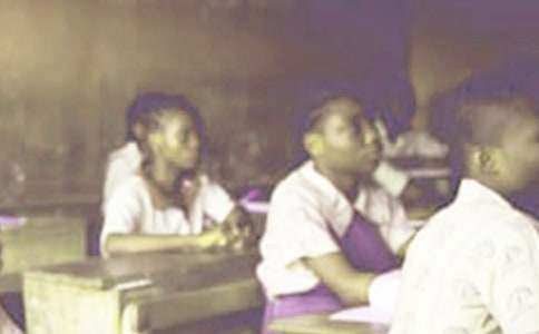 【必備】中學(xué)生的保證書四篇